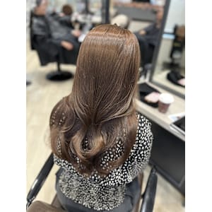 Mako チョコレートブラウン 透明感 ブリーチなし 銀座