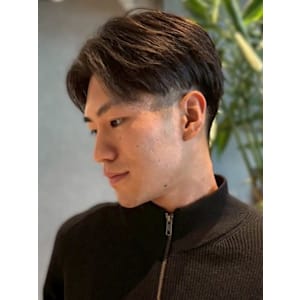 センターパート ツーブロック メンズショート 韓国ヘア