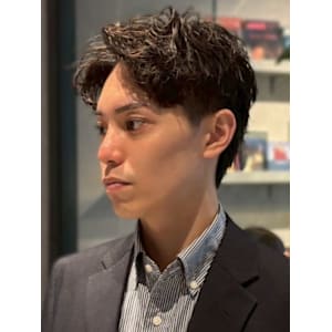 ツイストスパイラルパーマ 束感 ツーブロック 眉毛カット