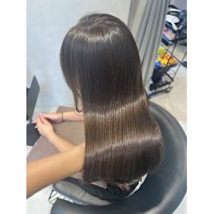 1番人気♪透明感たっぷりのグレージュ