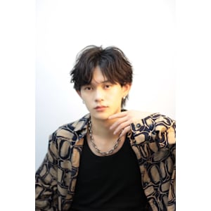 渋谷駅/学割U24/メンズサロン/フェザーパーマ - BLUCK Men's hair 渋谷【ブラック メンズヘア シブヤ】【ブラックメンズヘア シブヤ】掲載中