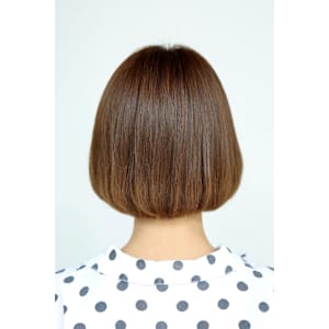 小顔ヘアで骨格カバー