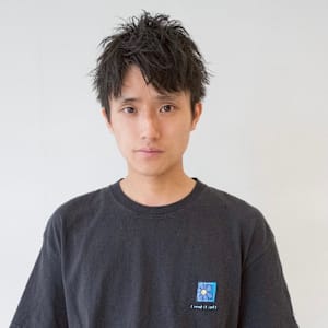 ショート スパイキーショート 黒髪 直毛 ストレート