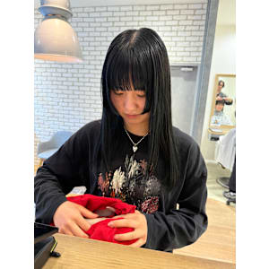 クールにきまるブルーブラック×姫カット【三軒茶屋】