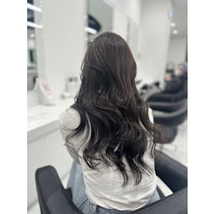 韓国風レイヤーカット【銀座駅/学割U24/前髪カット】