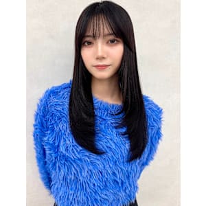 レイヤーカット×シルキーストレート
