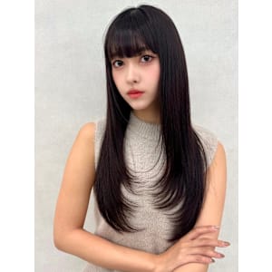 レイヤーカット×シルキーストレート
