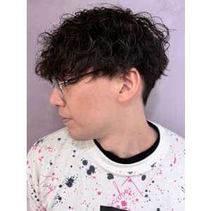 スパイラルパーマ マッシュ ショート 黒髪 20代【札幌】 - THIS IS BARBER【ディス イズ バーバー】掲載中