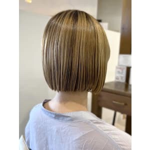 Brat hair salon×スタイル