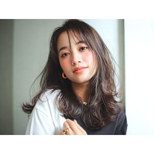 Bella hair salon×スタイル