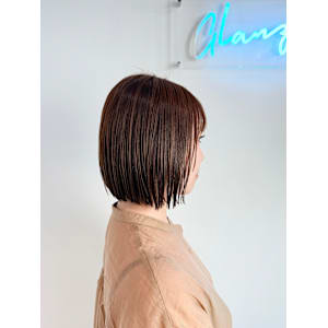 切りっぱなしミニボブ×透明感テラコッタオレンジブラウン