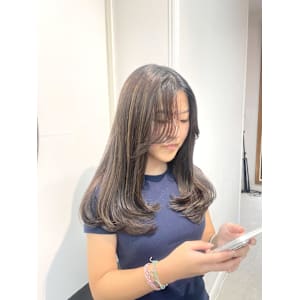 ローレイヤー/ロングレイヤーカット/レイヤーカット - AO。【アオ】掲載中