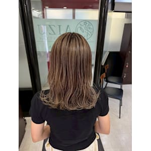 ハイトーンカラー - AIZU本厚木 白髪ぼかし ハイライト バレイヤージュ 髪質改善【アイズホンアツギ シラガボカシ ハイライト バレイヤージュ カミシツカイゼン】掲載中