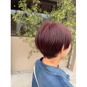 ショートスタイル　ボルドーカラー - 半個室型美容室 Sourire 春日千歳町店【ハンコシツガタビヨウシツ スーリール カスガチトセマチテン】掲載中