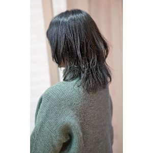 ダークシルバー 外はねミディ - mouf -hair&eyelash-【ムゥフ ヘアアンドアイラッシュ】掲載中