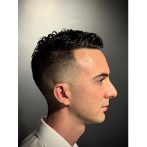 クラシックフェード - 銀座shino~灯~HANARE メンズ 理容室 barber【トモシビ ハナレ バーバー 】【ギンザシノトモシビハナレメンズリヨウシツバーバー】掲載中