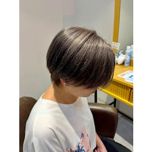 ショート×アッシュグレージュ