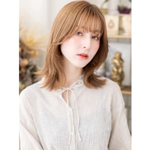 インナーカラーベージュゴールドくびれミディ　シャギーカット - COVER HAIR & SPA bliss【カバーヘア アンド スパ ブリス】浦和/浦和西口店【カバー ヘア アンド スパ ブリス ウラワ ウラワニシグチテン】掲載中