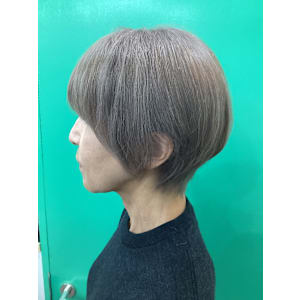 くびれショートヘア