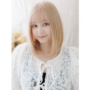 外国人風ホワイトブロンド切りっぱなしボブディシルバーベージュ - COVER HAIR bliss【カバーヘア ブリス】大宮/大宮西口店【カバー ヘア ブリス オオミヤ オオミヤニシグチテン】掲載中