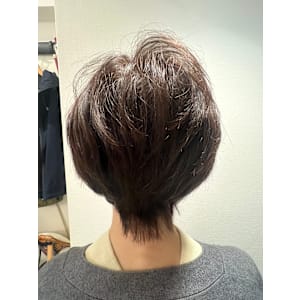 襟足長めショート