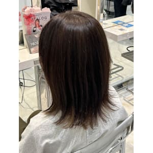 まとまりと動きを両立するレイヤーボブ