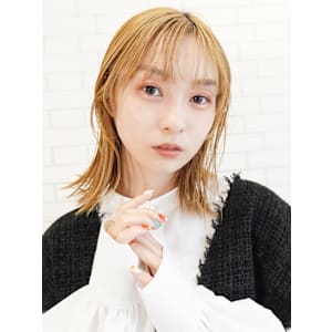 【La fith】レイヤーボブ×ハイトーンカラー