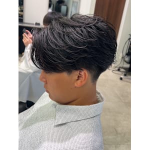 【LIPPS横浜】フェザーパーマ／フェザーショート