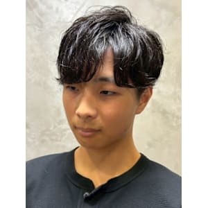ニュアンスパーマ レイヤーショート 20代 刈り上げ 黒髪 - 完全個室 THIS IS BARBER 3rd【カンゼンコシツ ディスイズバーバーサード】掲載中