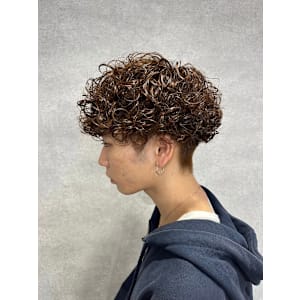 ニュアンスフェザー渋谷駅/学割U24/メンズサロン/フェザー - BLUCK Men's hair 渋谷【ブラック メンズヘア シブヤ】【ブラックメンズヘア シブヤ】掲載中