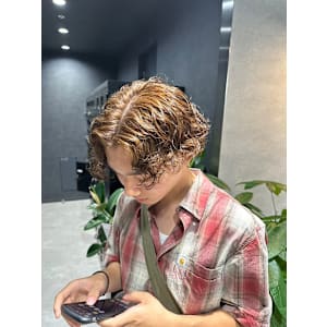 ニュアンスフェザー渋谷駅/学割U24/メンズサロン/フェザー - BLUCK Men's hair 渋谷【ブラック メンズヘア シブヤ】【ブラックメンズヘア シブヤ】掲載中