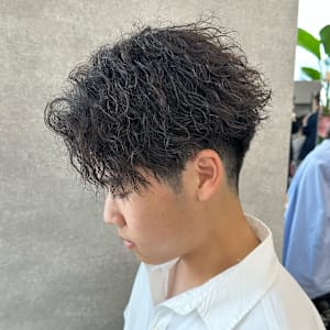 ニュアンスフェザー渋谷駅/学割U24/メンズサロン/フェザー - BLUCK Men's hair 渋谷【ブラック メンズヘア シブヤ】【ブラックメンズヘア シブヤ】掲載中