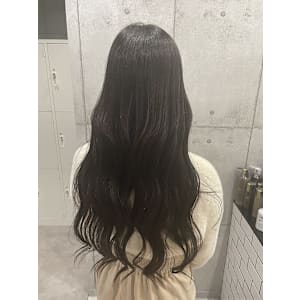 ダメージを抑えつつ大人っぽい艶髪に！