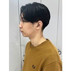 センターパート！毛流れパーマ