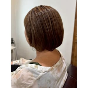 丸みショート ボブ 白髪ぼかしハイライト 30代 髪質改善