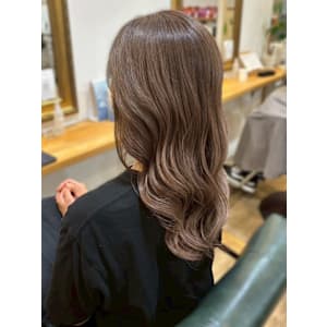 ミルクティーベージュ 髪質改善 艶髪 30代 顔周りカット