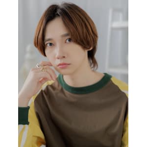 センターパートウルフマッシュショート　リバースセンターパート