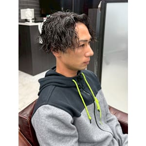 センターパート　ツイストスパイラルパーマ - MEN'S SALON SOLEIL by alfRed【メンズサロンソレイユ バイアルフレッド】掲載中