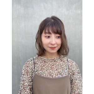 ゆるっとボブ×透明感ベージュ