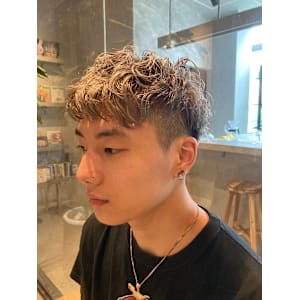 メンズアッシュパーマ【Lolonois中津】