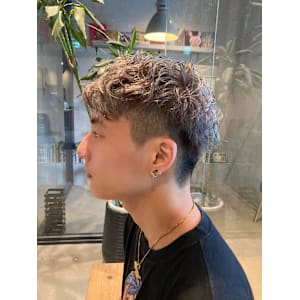 メンズアッシュパーマ【Lolonois中津】