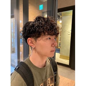 メンズカジュアルマッシュパーマ【Lolonois中津】