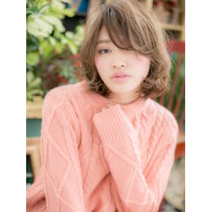 斜めバングｘローライト☆くせ毛風ボブディ　プレイングカラー