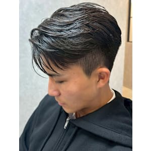 毛流れパーマ ミニマッシュ ツーブロック 刈り上げ ビジネス