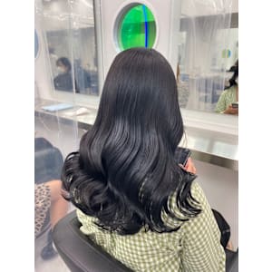 韓国風レイヤーカット【銀座駅/学割U24/前髪カット】