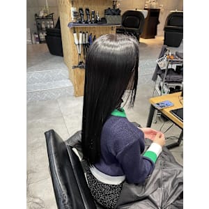 暗めでも透明感♪ダークグレー - newi 池袋【ネウィ イケブクロ】掲載中