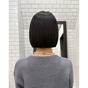 (広島 髪質改善ストレート) まっすぐすぎない自然な艶ボブ