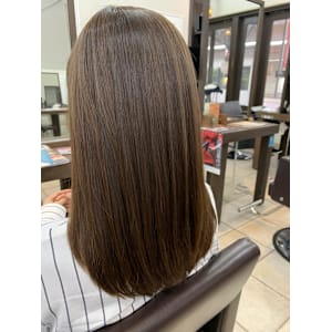 美髪整形ストレート - Stilla an【スティラアン】掲載中