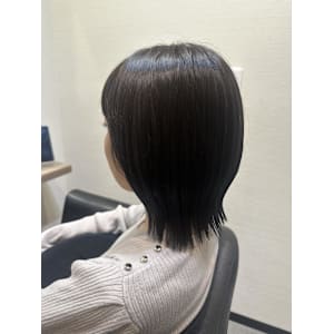 外ハネスタイル