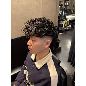 スペインカール スキンフェード